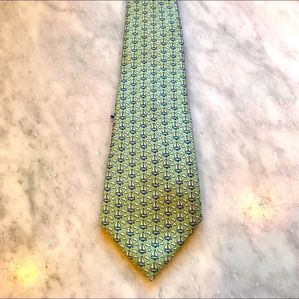 Vineyard Vines boys tie